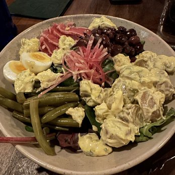 Merchant - Ahi Tuna Niçoise Salad - Cocktail Bars Near Me - Madison, Wisconsin