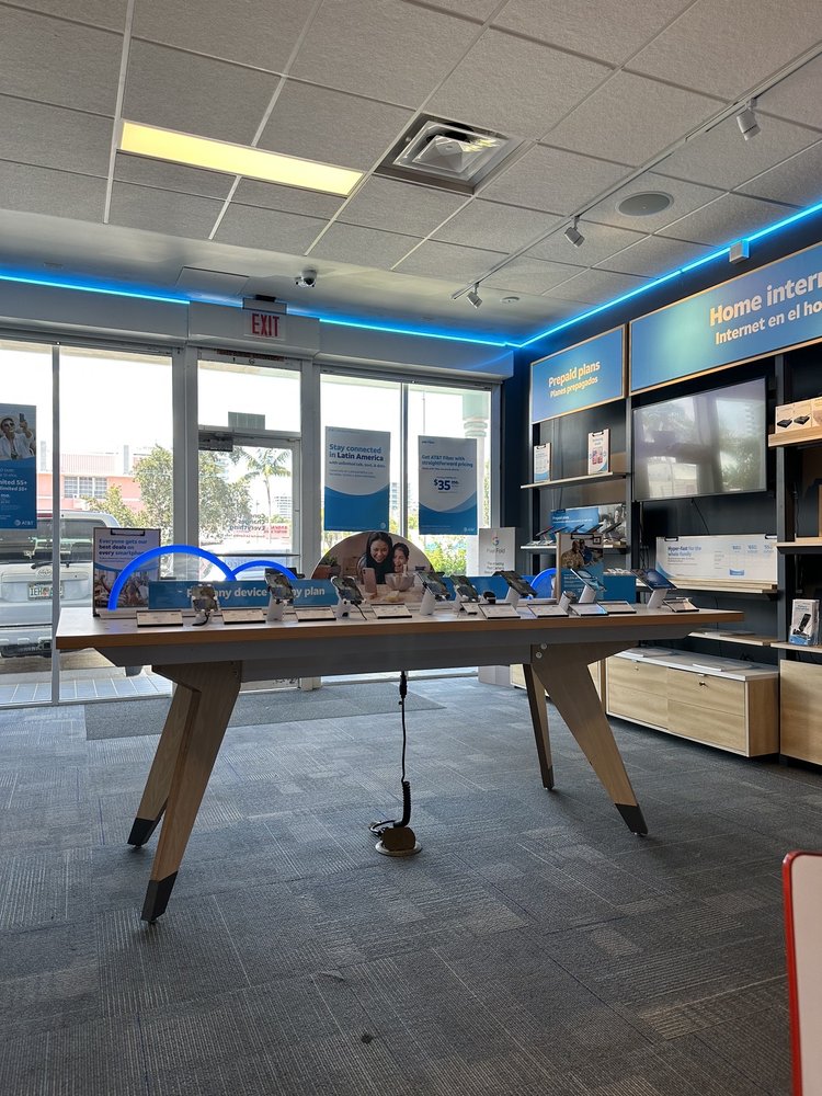 AT&T STORE - Updated June 2026 - 31 Photos & 14 Reviews - 1517 Alton Rd ...