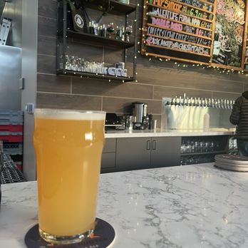 Cellarmaker Oakland - Hazy pale ale - Breweries Near Me - Oakland, California Cellarmaker Oakland - Hazy pale ale - Breweries Near Me - Oakland, California