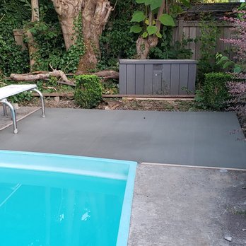 AAA Quality Concrete - All done!  Note the ridiculously sized tree root in the background of the picture.  That doesn't even show the full size. - Masonry/Concrete Near Me