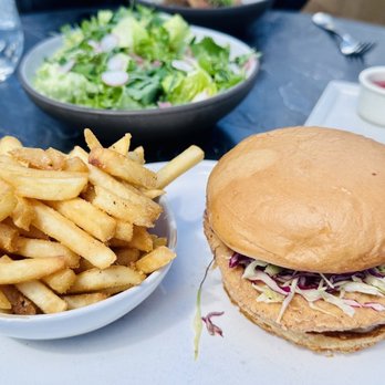 Solbar - Chicken sandwich and fries - New American Near Me - Calistoga, California Solbar - Chicken sandwich and fries - New American Near Me - Calistoga, California
