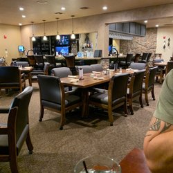 Alto Lakes Golf & Country Club - Bar area