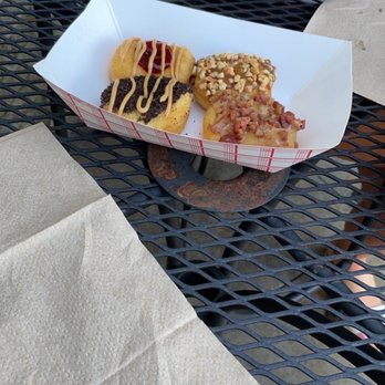Simply Done Donuts - 4 donuts! - Food Trucks Near Me - Dunwoody, Georgia Simply Done Donuts - 4 donuts! - Food Trucks Near Me - Dunwoody, Georgia