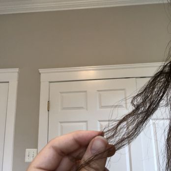 Mora Miranda - It was supposed to be straightened, instead it got crimped! - Hair Stylists Near Me - Washington, DC, District of Columbia
