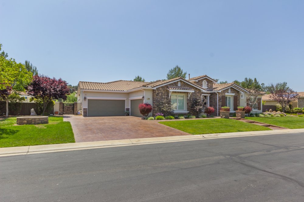 Slide of Precision General Contracting