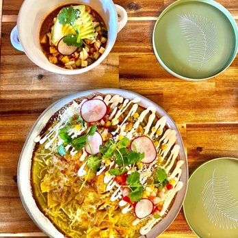 Palmeira Tropical Fusion - Tropical ceviche & tomatillo chicken chilaquiles - Latin American Near Me - Anchorage, Alaska Palmeira Tropical Fusion - Tropical ceviche & tomatillo chicken chilaquiles - Latin American Near Me - Anchorage, Alaska