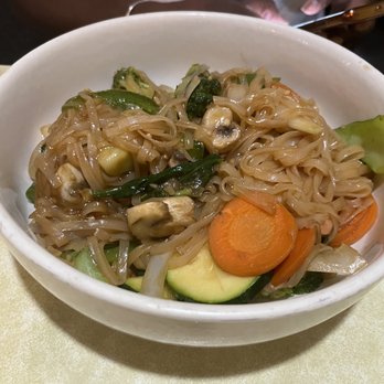 Noodle - 8 veggie bowl with rice noodles (instead of rice) with shrimp - Noodles Near Me - College Park, Georgia