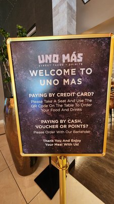 Uno Más Street Tacos + Spirits by null