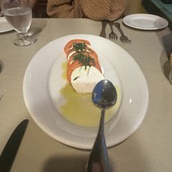 Il Paesano Ristorante Italiano - Tomato and mozzarello