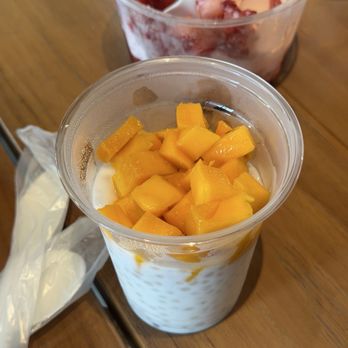Aloha Sugarcane Juice - Mango tapioca cup at the time ONLY $5.50 WOW - Juice Bars & Smoothies Near Me - Honolulu, Hawaii