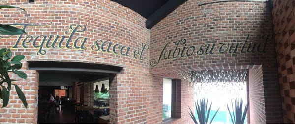 La Tequila Cocina de México Av México by null