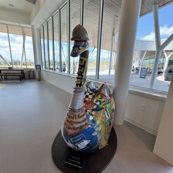 Florida Children's Museum - Swan sculpture - Children's Museums Near Me - Lakeland, Florida Florida Children's Museum - Swan sculpture - Children's Museums Near Me - Lakeland, Florida