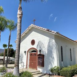 St Andrew's Episcopal Church - A beautiful sunny Sunday morning 7-17-2022