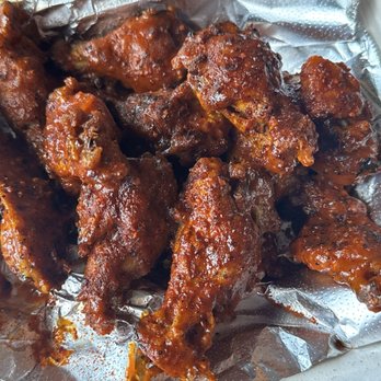 Side Eye Pie - Meanwhile Brewery - Duck Confit Chicken Wings - tossed calabrian buffalo sauce - Pizza Near Me - Austin, Texas Side Eye Pie - Meanwhile Brewery - Duck Confit Chicken Wings - tossed calabrian buffalo sauce - Pizza Near Me - Austin, Texas