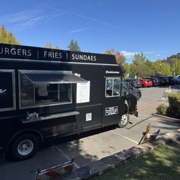 Food truck in Menke Park.