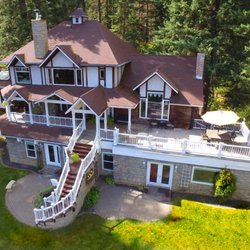 Maison du Coeur de Lion - The original house was a little log home. We built up and below the logs to create our BNB.
