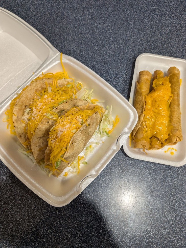 Roberto’s Taco Shop
