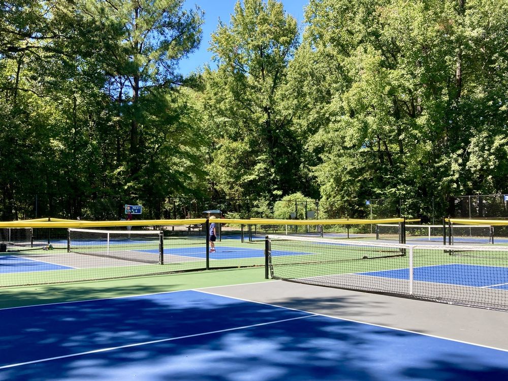 Huguenot Park Pickleball Courts Logo