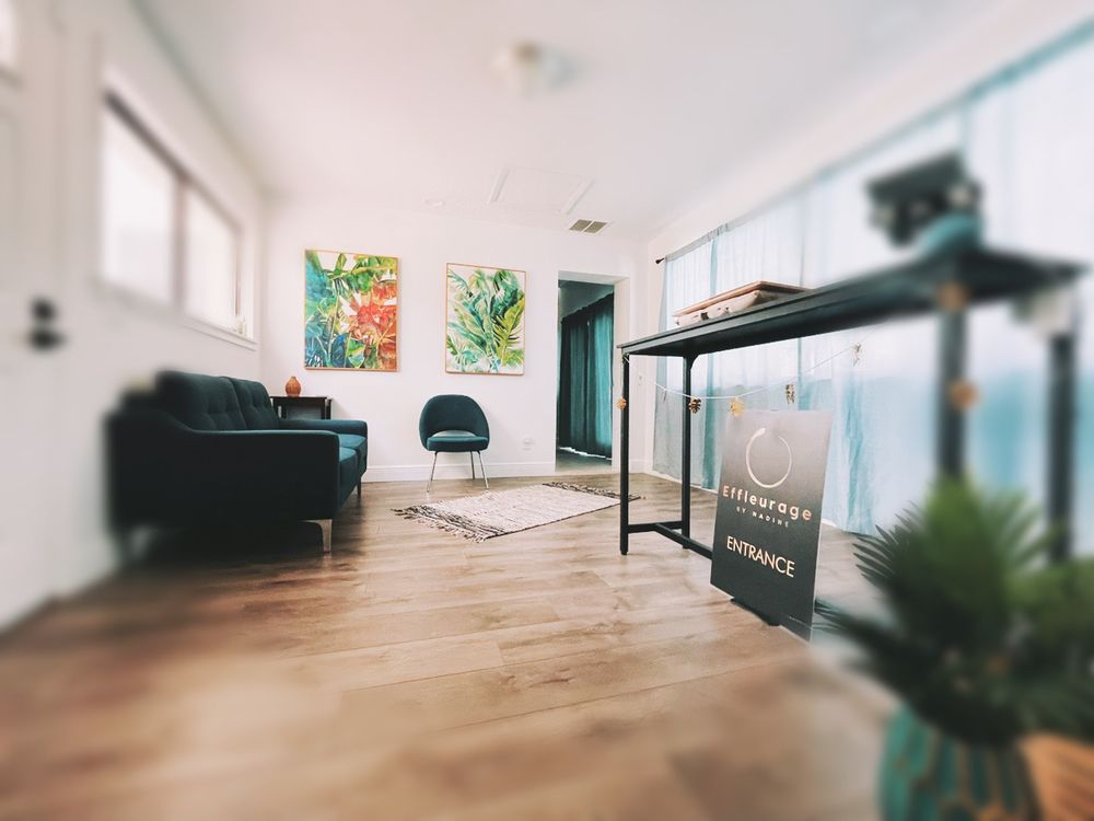 Effleurage by Nadine Logo