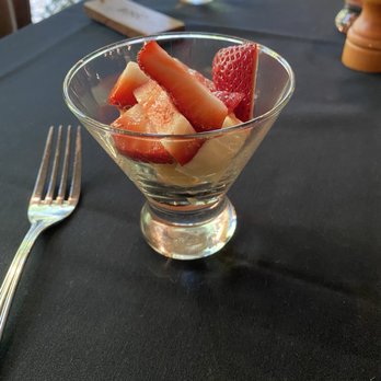 Kiepersol Bed and Breakfast - Breakfast fruit - Bed & Breakfast Near Me - Tyler, Texas Kiepersol Bed and Breakfast - Breakfast fruit - Bed & Breakfast Near Me - Tyler, Texas