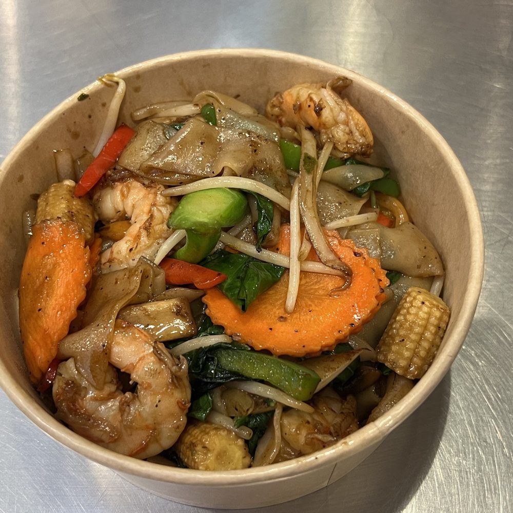 Sticky Rice - Pad Kee Mow w/Shrimp $18 - Thai Near Me - Los Angeles, California Sticky Rice - Pad Kee Mow w/Shrimp $18 - Thai Near Me - Los Angeles, California