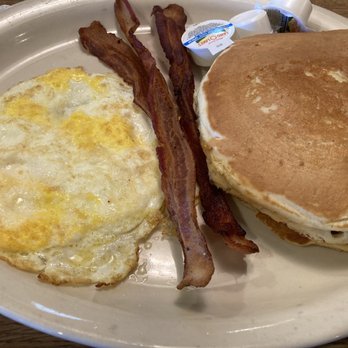 Poor Richard's Cafe - Flapjack Special - Breakfast & Brunch Near Me - Plano, Texas