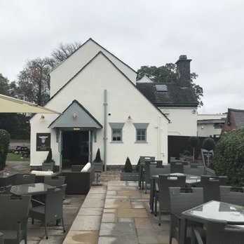 The Bulls Head - Restaurants Near Me - Coalville, LEC