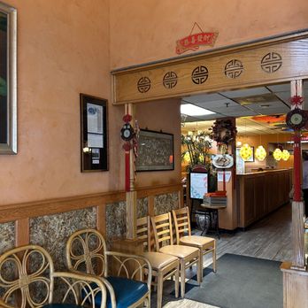 China Chef - the entrance to a chinese restaurant - Chinese Near Me - Morton Grove, Illinois