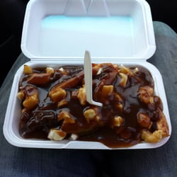Large poutine