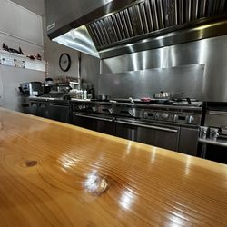Shandey's - Showroom clean kitchen
