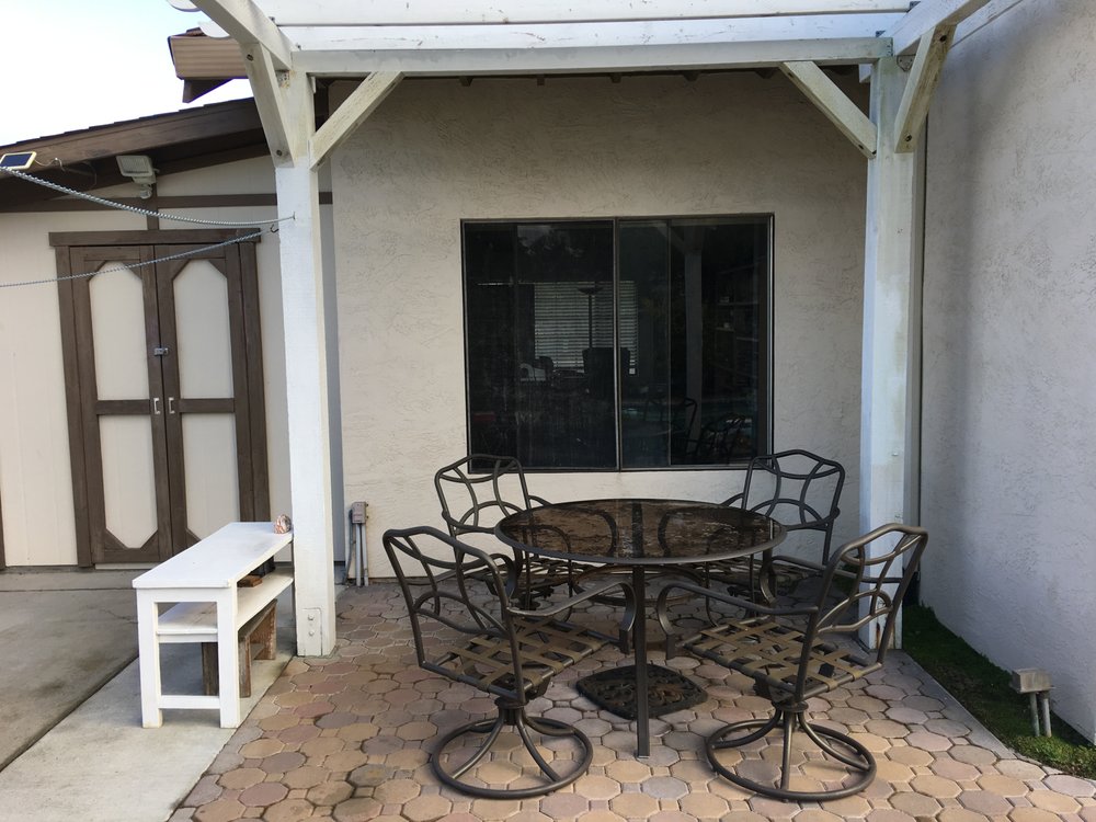 Slide of Clean Builders and Deluxe Windows