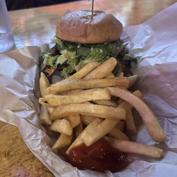 Stumptown Brewery - Kinky rooster with fries - Pubs Near Me - Guerneville, California Stumptown Brewery - Kinky rooster with fries - Pubs Near Me - Guerneville, California
