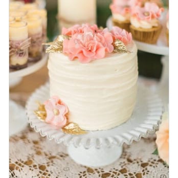 The Batter Up Bakery - Cake we showed as reference for my sisters bridal shower - Desserts Near Me - Temecula, California