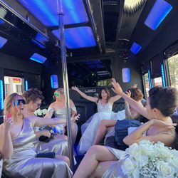 Black Onyx Limo - The perfect day, thanks to Black Onyx!