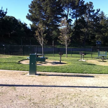 Avalon Park - picnic table area - Parks Near Me - South San Francisco, California Avalon Park - picnic table area - Parks Near Me - South San Francisco, California