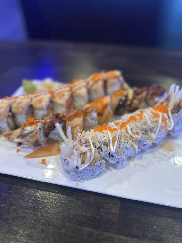 Yummy Sushi & Hibachi Grill Logo