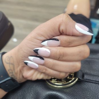 Gummme Nails & Spa - Gel x set by Vincent - Nail Salons Near Me - Bellflower, California Gummme Nails & Spa - Gel x set by Vincent - Nail Salons Near Me - Bellflower, California