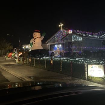 Holiday Lights On Hague - Holiday Decorations Near Me - Winchester, California