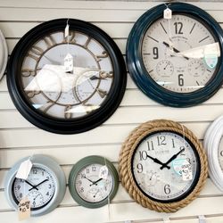 Wilford and Lee Inc - Explore our stunning collection of indoor & outdoor clocks, perfect for every style!
