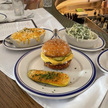 Hudson House - Cheese burger, Mac and cheese, coleslaw - Seafood Near Me - Irving, Texas