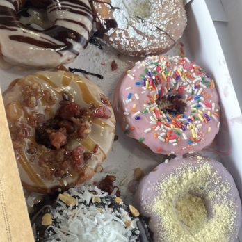 Duck Donuts - Half dozen donuts - Donuts Near Me - Alexandria, Virginia