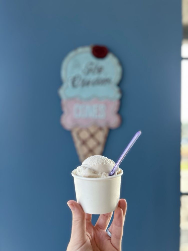 Bumblebee Creamery Logo