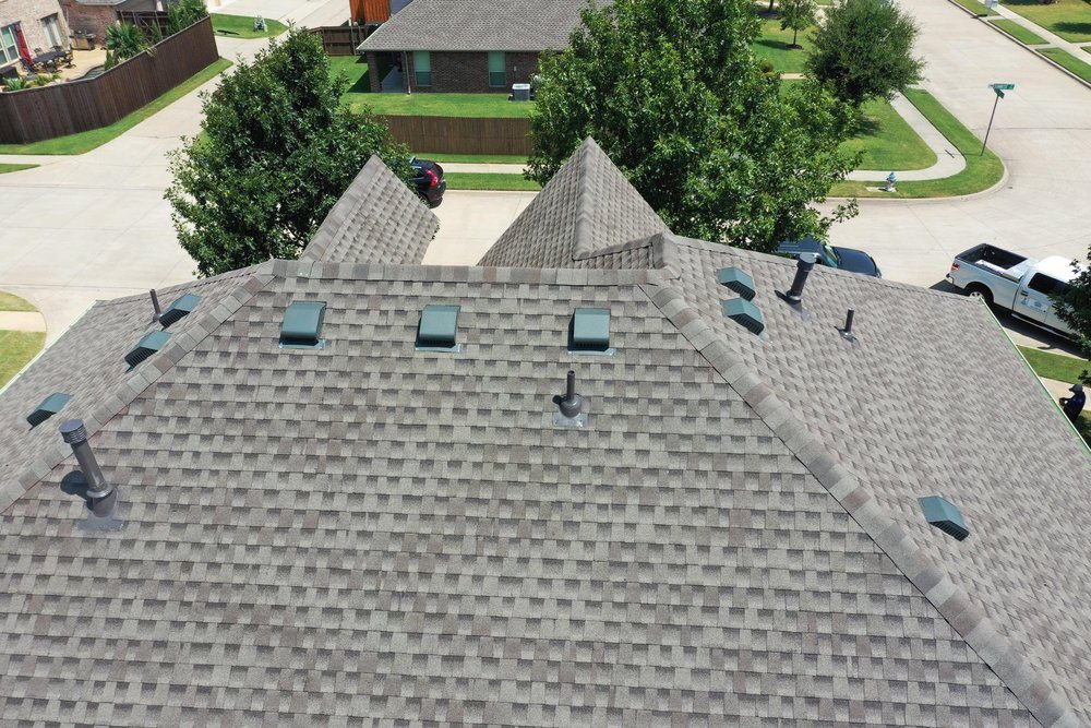 Slide of Select Roofing of North Texas