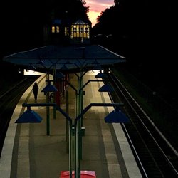 U-Bahnhof Fuhlsbüttel - Sunset Station