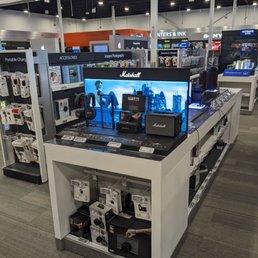 Best Buy - It's nice in here. - Electronics Near Me - Ottawa, Ontario