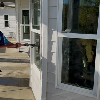OCD Window Cleaning - Window Washing Near Me