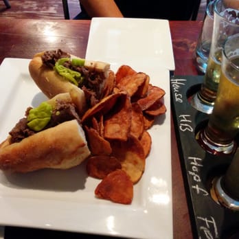 Hungry Brew Hops - Lunch special- Roasted beef sandwich with potato chips - Gastropubs Near Me - Newmarket, Ontario Hungry Brew Hops - Lunch special- Roasted beef sandwich with potato chips - Gastropubs Near Me - Newmarket, Ontario