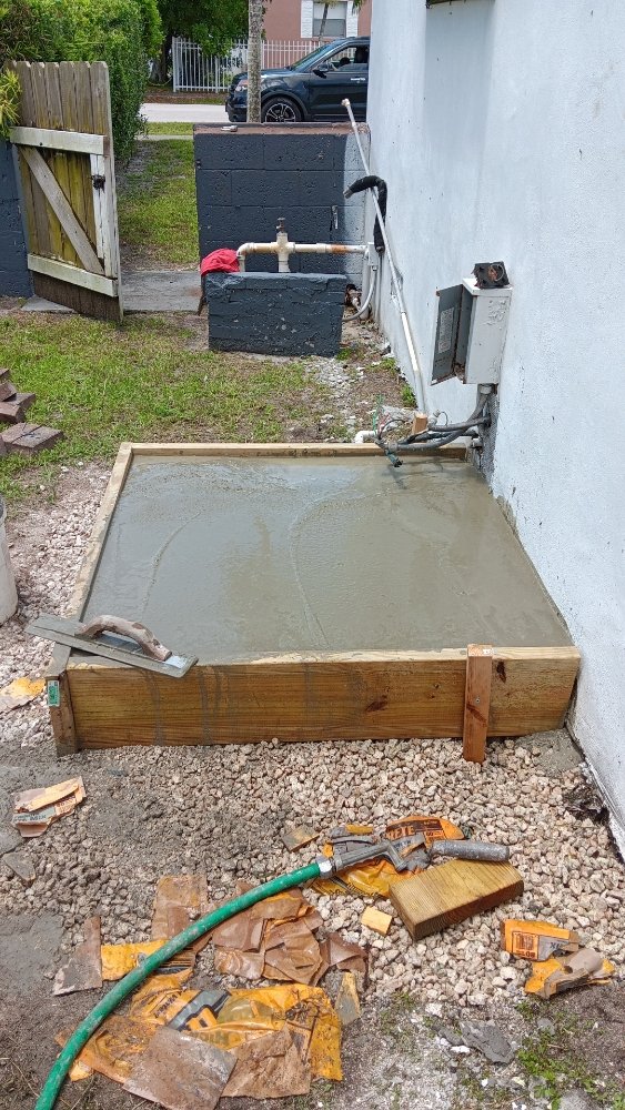 Slide of Deras Roofing & Remodelacio