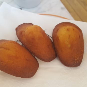 Angelina - Madeleines - Breakfast & Brunch Near Me - Paris, 75 Angelina - Madeleines - Breakfast & Brunch Near Me - Paris, 75