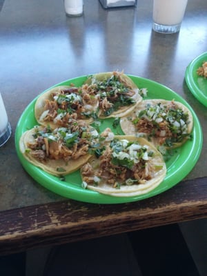 TAQUERIA SANTOS LAGUNA by null